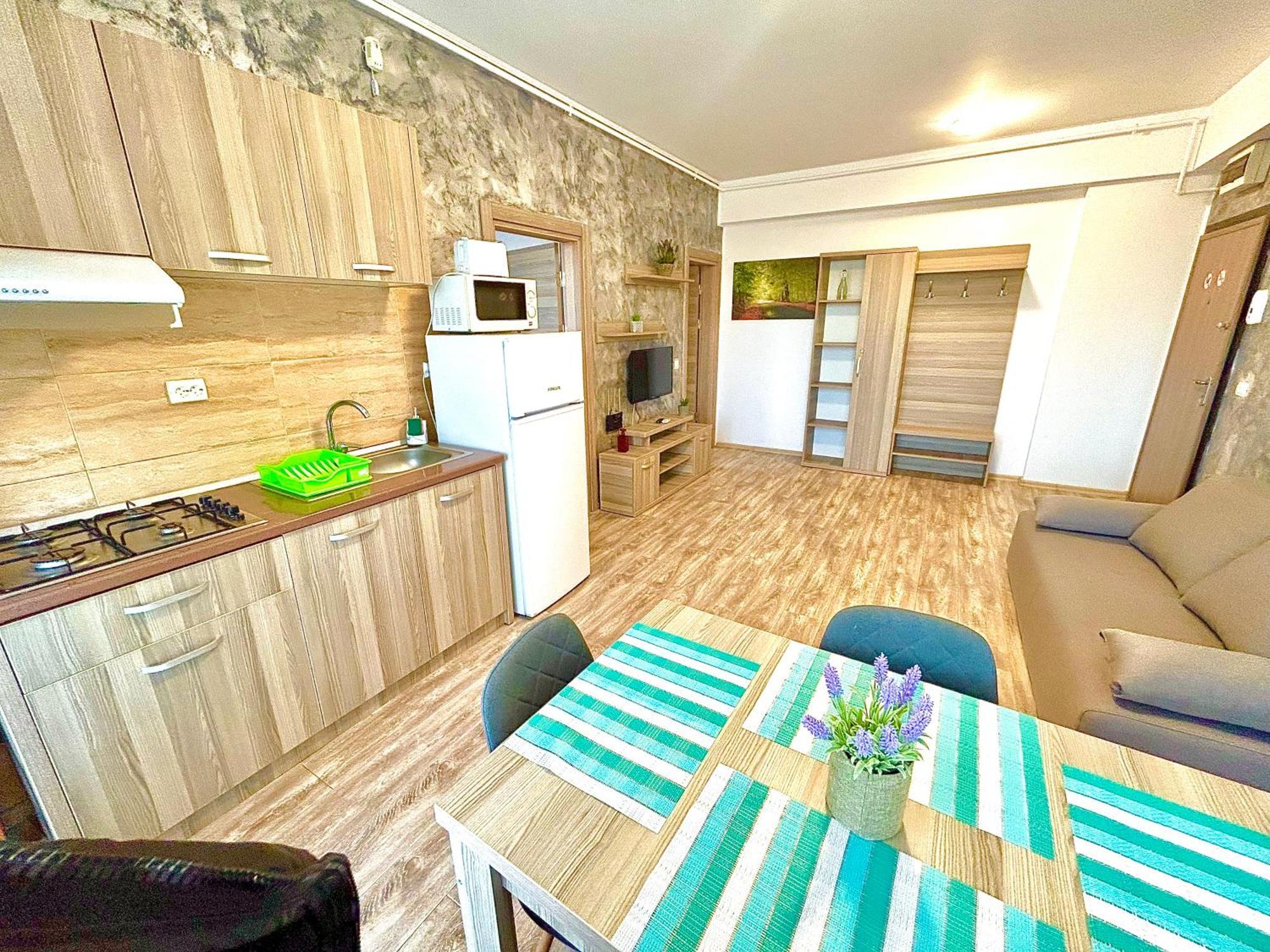 Marcony Boutique Apartments Mamaia Exterior photo