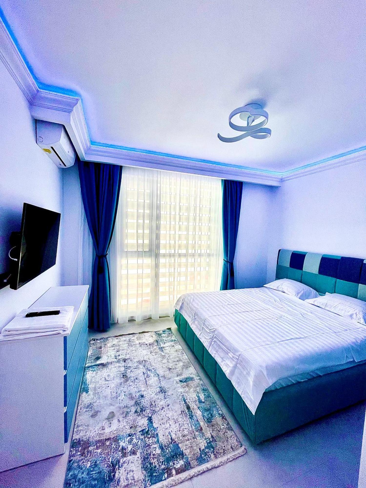 Marcony Boutique Apartments Mamaia Exterior photo