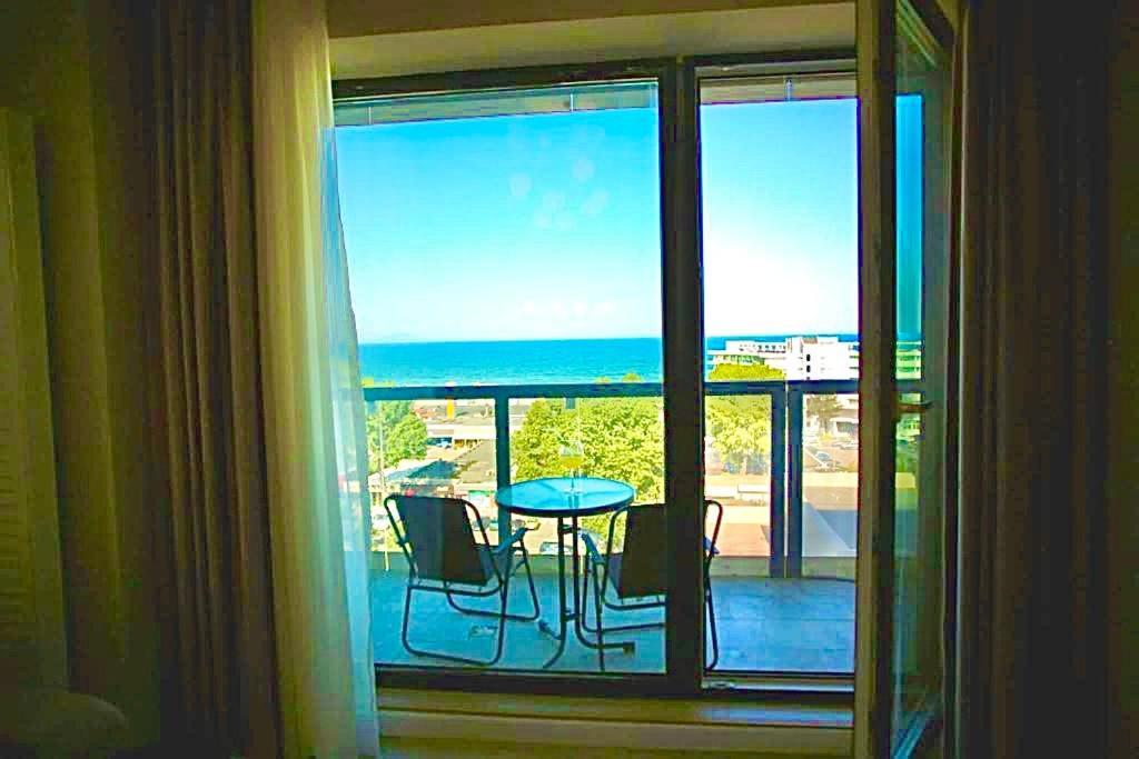Marcony Boutique Apartments Mamaia Exterior photo