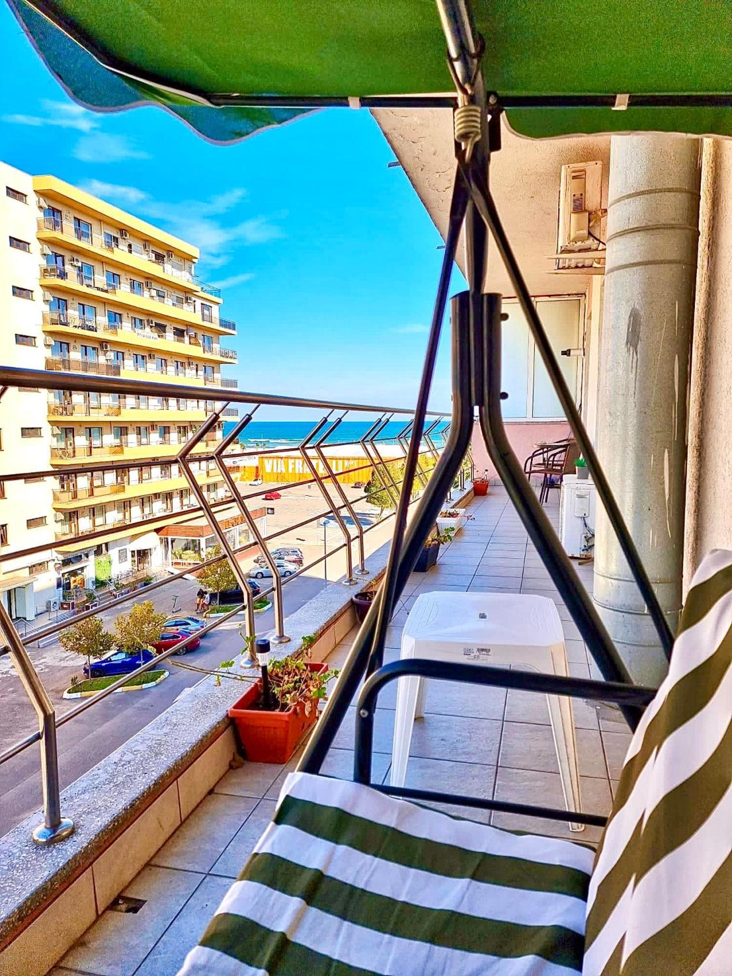 Marcony Boutique Apartments Mamaia Exterior photo