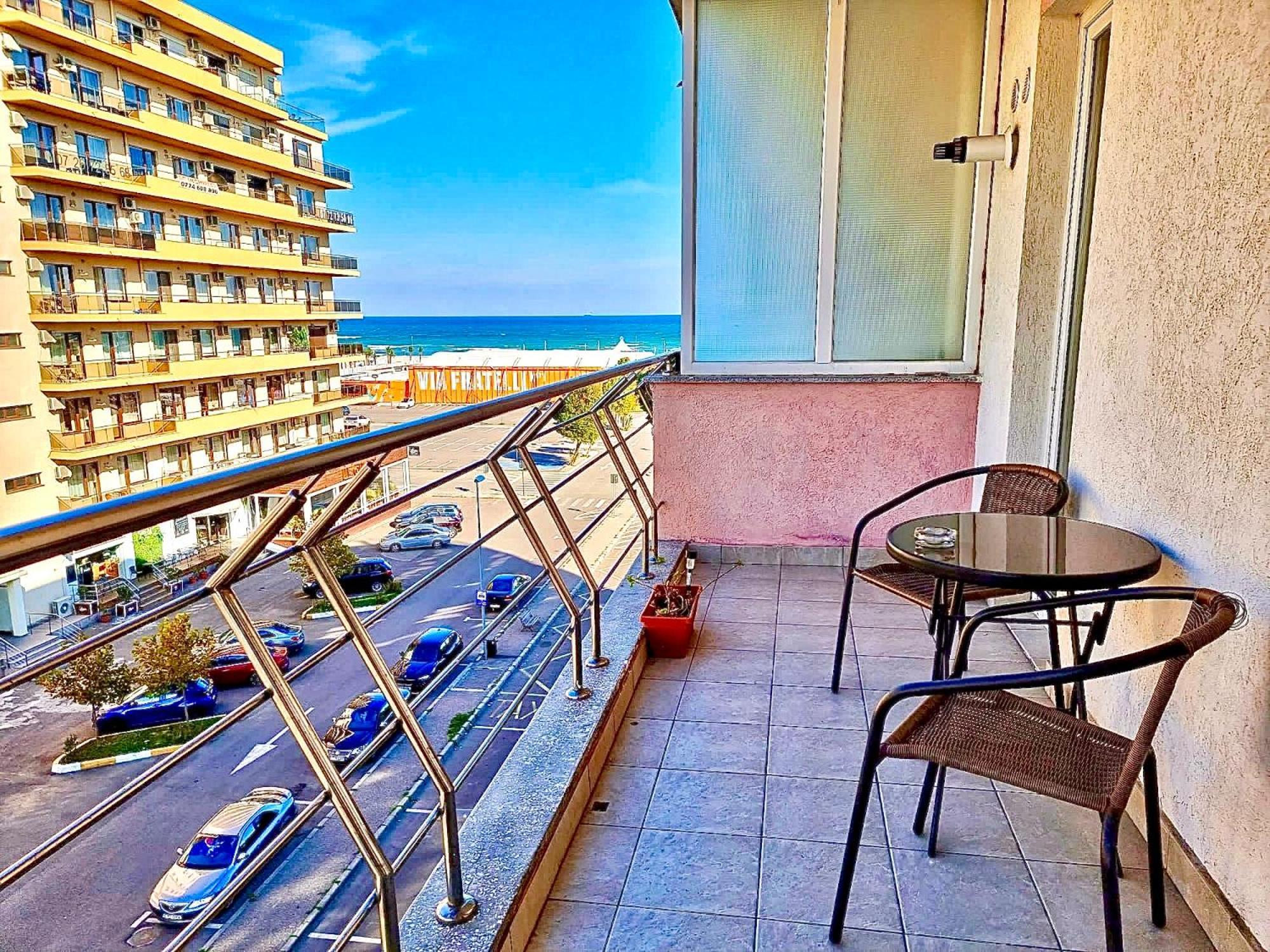 Marcony Boutique Apartments Mamaia Exterior photo