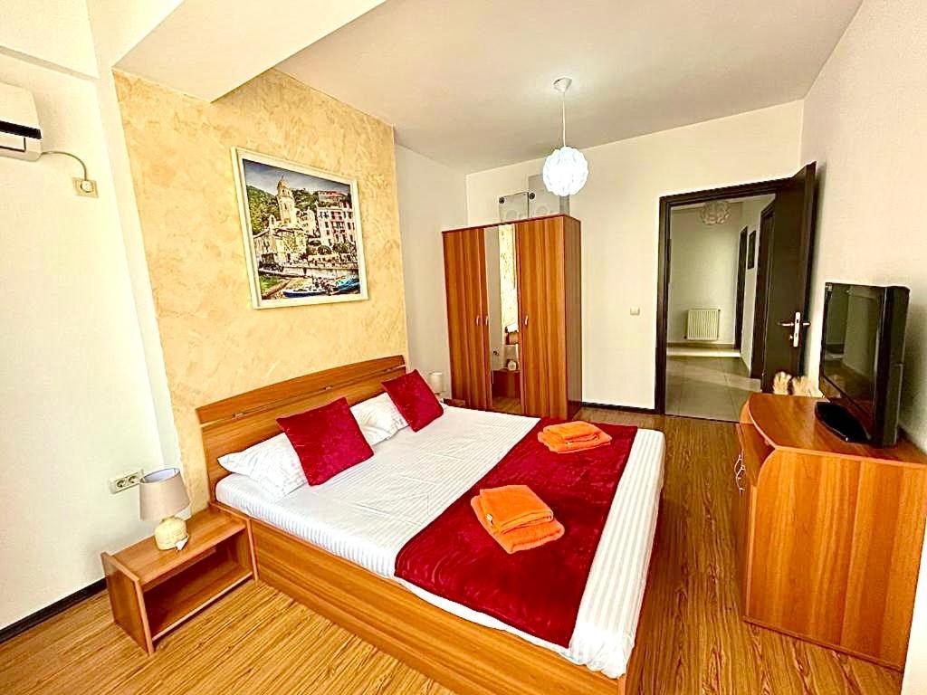 Marcony Boutique Apartments Mamaia Exterior photo