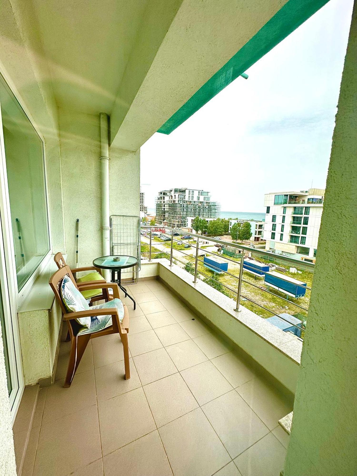 Marcony Boutique Apartments Mamaia Exterior photo